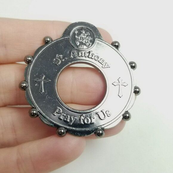 Vintage Saint Anthony Pray For Us Medallion, with Scrap of Fabric Relic - Picture 6 of 6